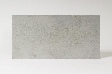 Płyta beton architektoniczny ultra lekka jasny popiel z kruszywem silver, struktura średnioporowata