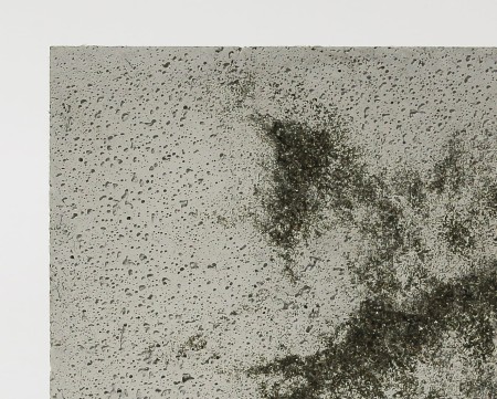 Płyta beton architektoniczny ultra lekka jasny popiel z kruszywem black, struktura porowata