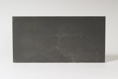 Płyta beton architektoniczny ultra lekka antracyt z kruszywem silver, struktura średnioporowata