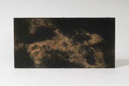 Płyta beton architektoniczny ultra lekka grafit z kruszywem gold, struktura porowata