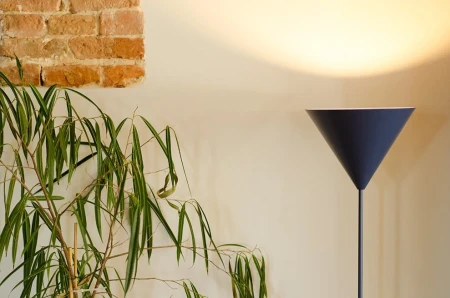 Lampa podłogowa Konko indigo mood