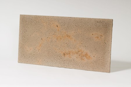 Płyta betonowa ultra lekka cappuccino z kruszywem gold, struktura porowata