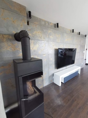 Płyta betonowa ultra lekka ciemny popiel z kruszywem gold, struktura porowata