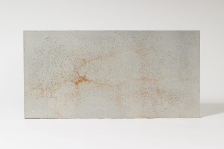 Płyta beton architektoniczny ultra lekka jasny popiel z kruszywem gold, struktura średnioporowata