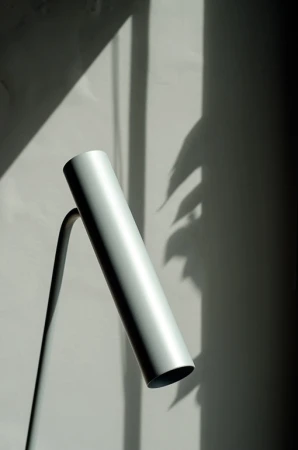 Lampa podłogowa Stork