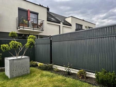 Listwy pionowe do paneli ogrodzeniowych RD03 ciemny szary