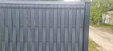 Listwy pionowe do paneli ogrodzeniowych RD03 ciemny szary