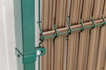 Listwy pionowe do paneli ogrodzeniowych RD08 słomkowy