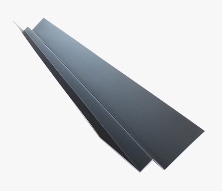 Narożnik wewnętrzny aluminiowy 2400 mm AluWood
