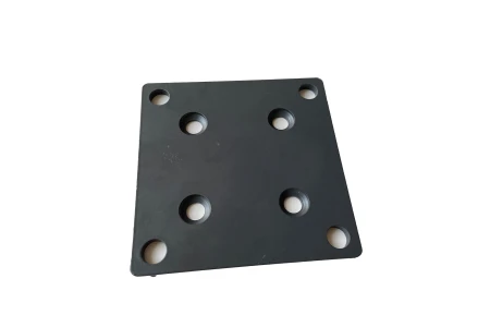 Płytka metalowa PM-130x130x6 do słupka ogrodzeniowego ALUS