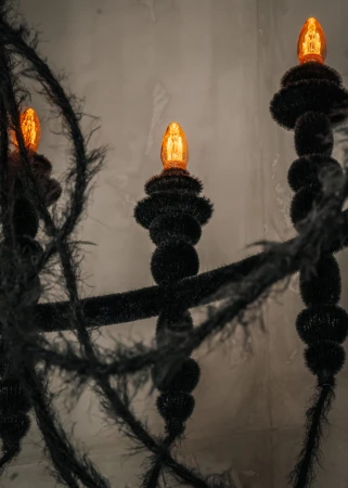 Dracula Chandelier | Żyrandol ze strukturą Velvet
