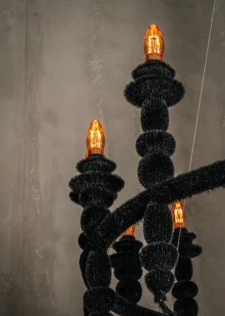Dracula Chandelier | Żyrandol ze strukturą Velvet